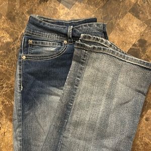Wallflower jeans
